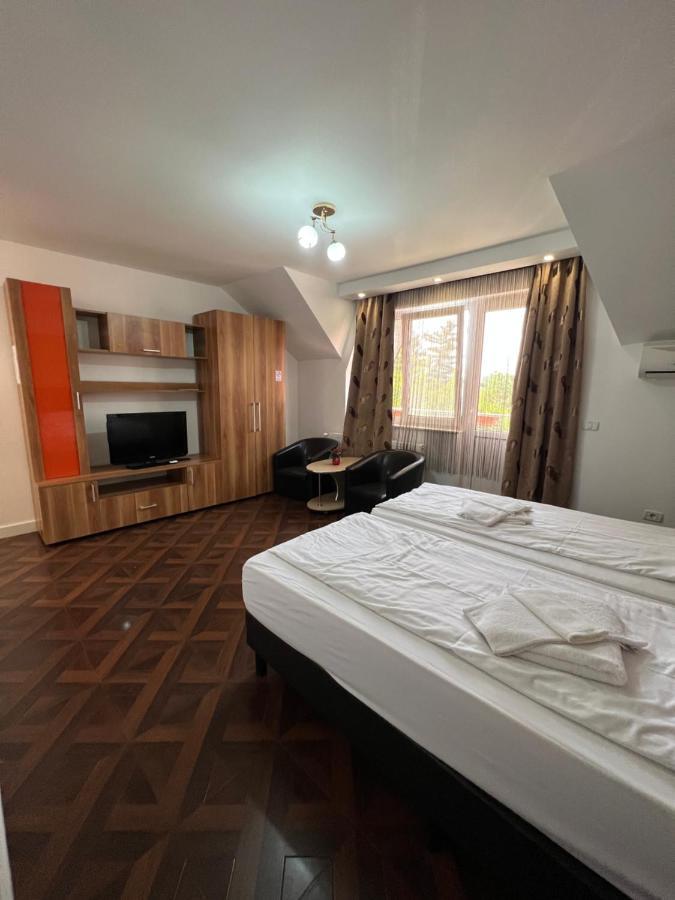 Hotel Gorunul Hunedoara Eksteriør billede